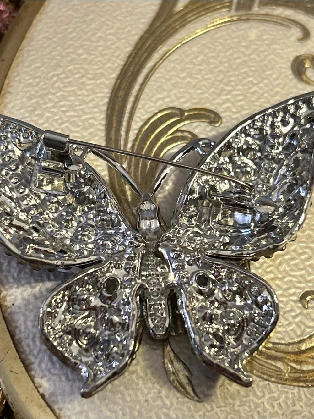 Large Purple Crystal Butterfly Brooch silver tone Unbranded AB accents